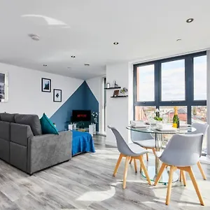 Perfect City-break With Free Private Parking By Hass Haus Apartment